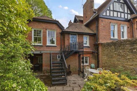 Ballfield Road, Godalming, Surrey, GU7