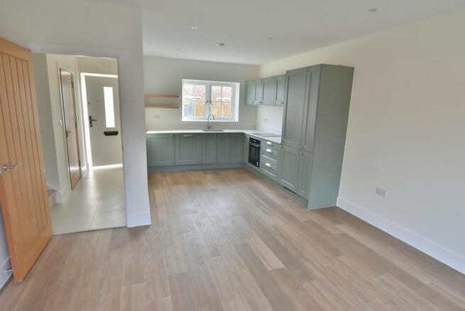 The Larches, Churchill Gardens, Sturminster Marshall, Wimborne, BH21 4GJ photo 4