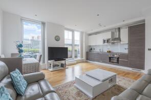 87, 6 Hatfield House, Merryweather Place, London SE10 8EW