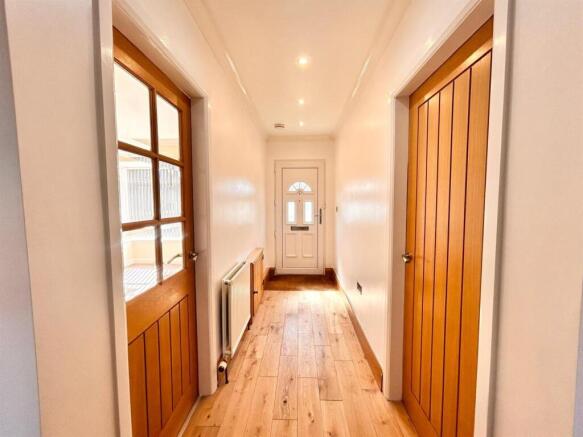 2 bed Semi-Detached Bungalow for sale Image 4