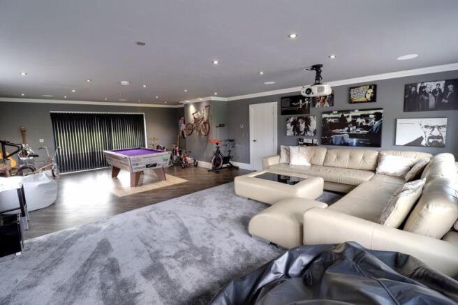Cinema/Games Room