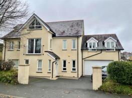 Gorwelian, Bethania Road, Upper Tumble, Llanelli SA14 6DT