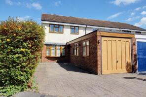 62, Smarts Green, Waltham Cross EN7 6BA