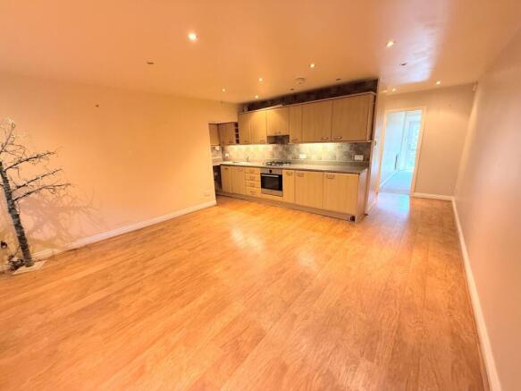 1 bed Apartment for sale Image 6