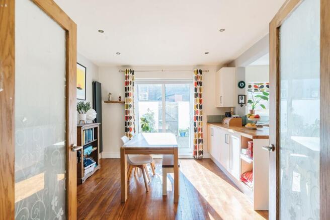 4 bed Terraced for sale Image 7