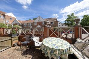 Flat 10, 6 Northumbria Court, Sheen Road, Richmond TW9 1AE