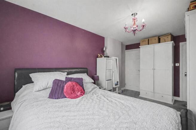 Bedroom 1_3.jpeg