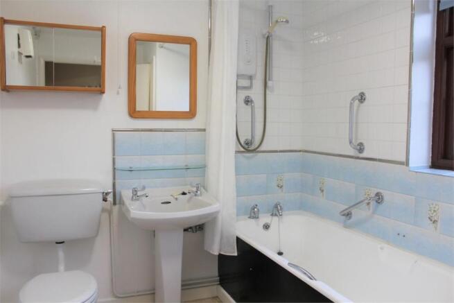 Photo 11