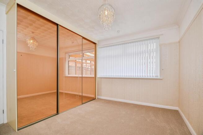2 bed Detached Bungalow for sale Image 11