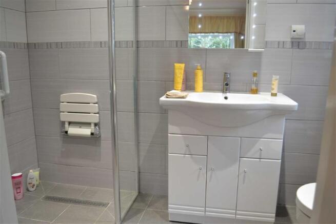 En-suite Wet Room