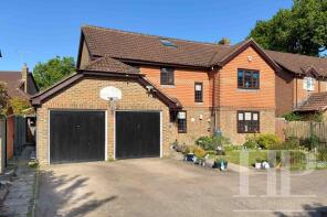 2, Athelstan Close, Pound Hill, Crawley RH10 7RB