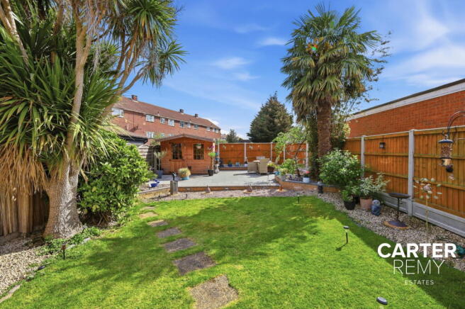 Ashwood Avenue, Rainham, RM13 photo 4