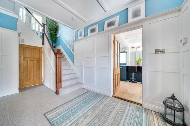 4 bed Detached for sale Image 5