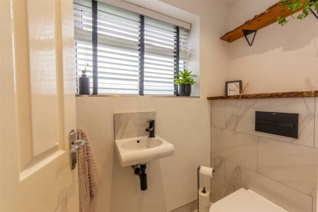 11 Hazel Close-10.jpg