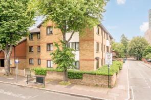 9, Turner Court, Albion Street, London SE16 7JU