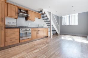 Flat 1, 124f, Thurlow Park Road, London SE21 8HP