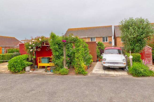 Additional garden and parking space.jpg