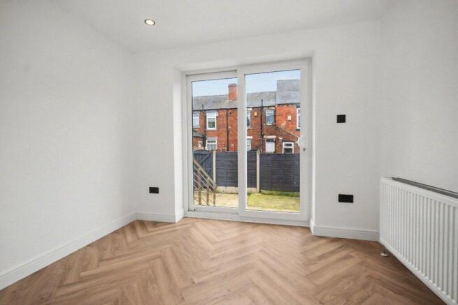 3 bed Terraced for sale Image 4
