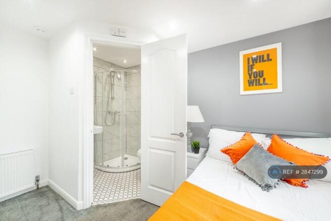 £795 Bedroom