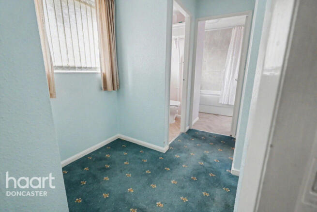 3 bed Terraced for sale Image 10
