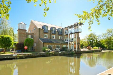 Whittets Ait, Jessamy Road, Weybridge, Surrey, KT13
