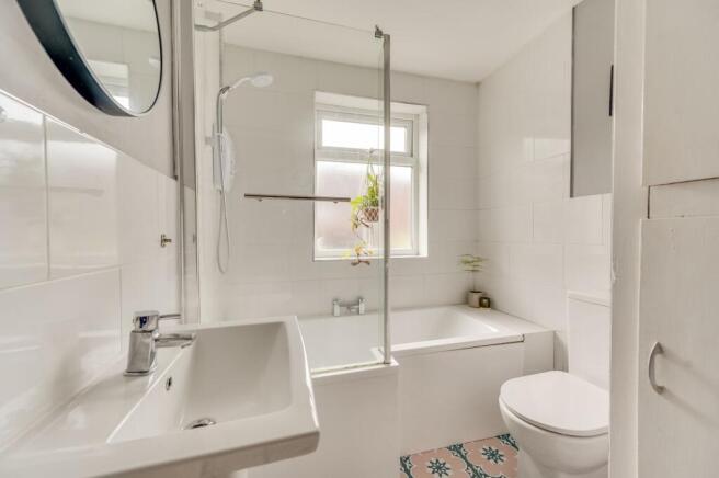 3 bed Terraced for sale Image 12