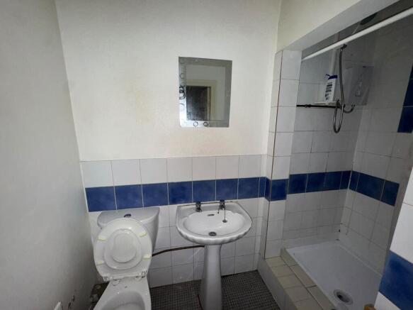 3 bed Block of Apartments for sale Image 9