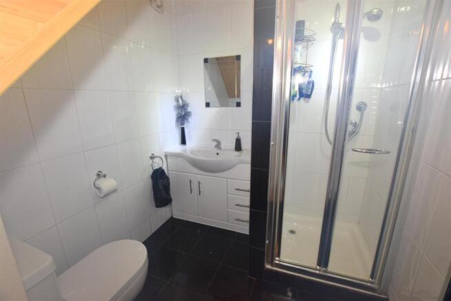 Shower room: