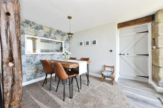 5 bed Barn Conversion for sale Image 12