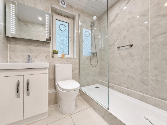 Shower Room/ WC