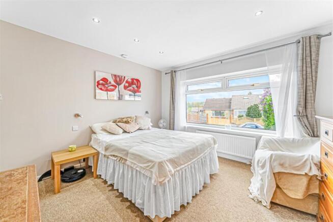 2 bed Detached Bungalow for sale Image 11