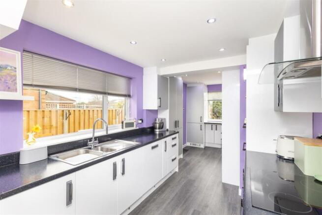 Fitted Kitchen