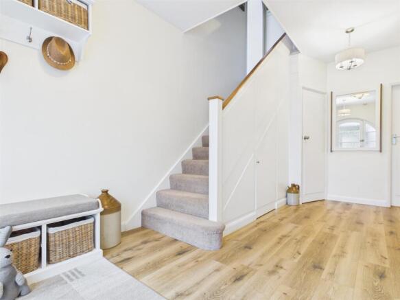 4 bed Detached for sale Image 12