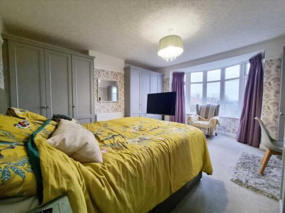 Bedroom 1: