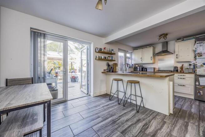 Allendale Avenue, Emsworth-PorticoMarketing-Nexa-1