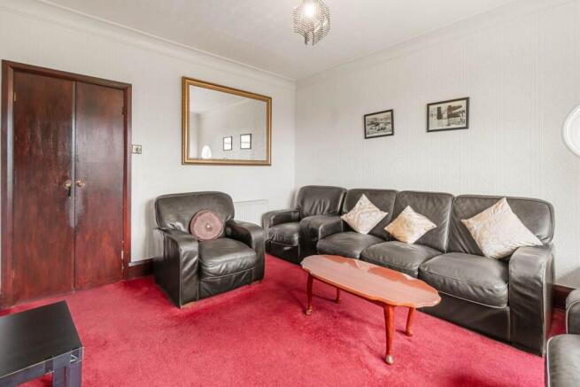 4 bed Detached for sale Image 6