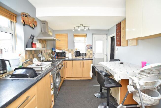 2 bed Semi-Detached for sale Image 5