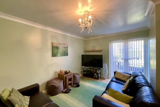 4 bed Semi-Detached for sale Image 9