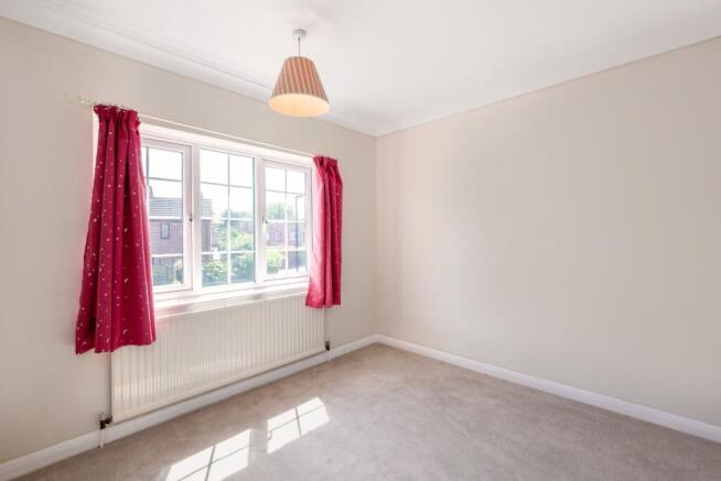 4 bed Detached for sale Image 7