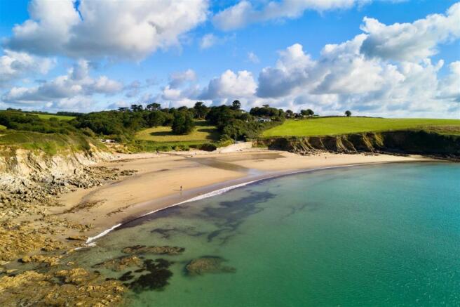Porthcurnick Beach