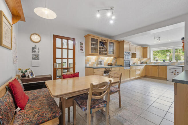 Kitchen/Breakfast Rm