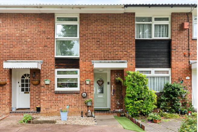 2-bed terraced on Pixton Way, Croydon, CR0 9LR, £365,000