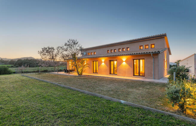 Natural Light Meets Eco Design