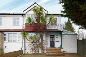 120, Moore Avenue, South Stifford, Grays RM20 4XW