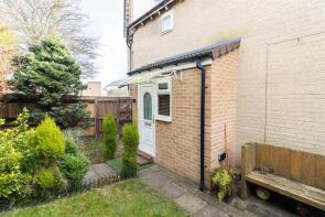 70 Crossway Court, The Crossway, Kenton, Newcastle Upon Tyne NE3 4SW