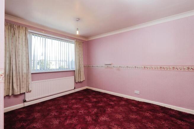 3 bed Semi-Detached for sale Image 11