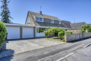 3, Meadow Way, South Cerney GL7 6HY