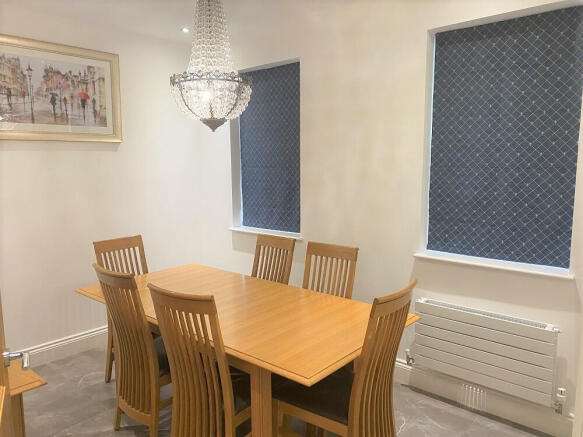 6 bed Detached to rent Image 10