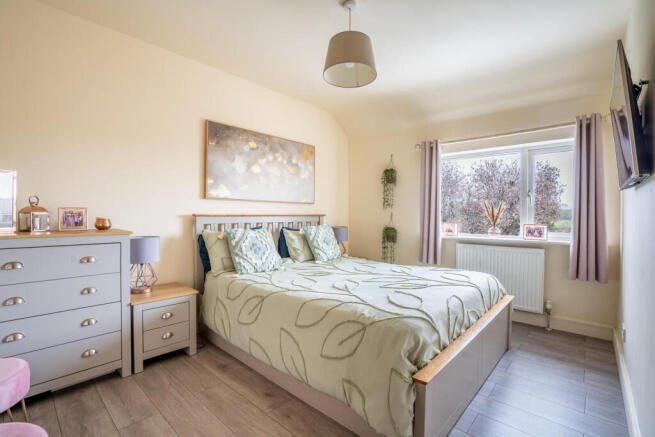 3 bed Terraced for sale Image 7