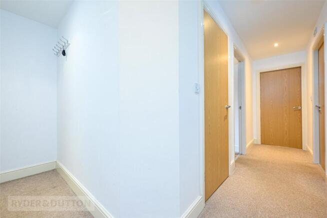 2 bed Apartment for sale Image 9